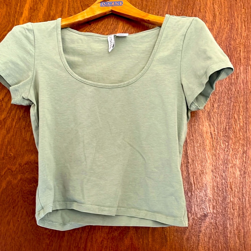 Women’s crop top